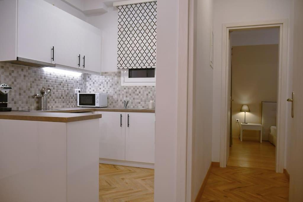 Flat Near Acropolis Hill Apartment Athens Exterior photo